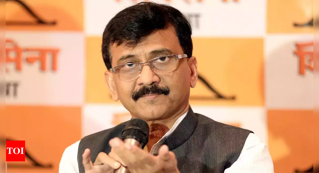 Sanjay Raut demands re-election, alleges irregularities in EVMs during Maharashtra polls | Mumbai News Sanjay Raut demands re-election, alleges irregularities in EVMs during Maharashtra polls | Mumbai News