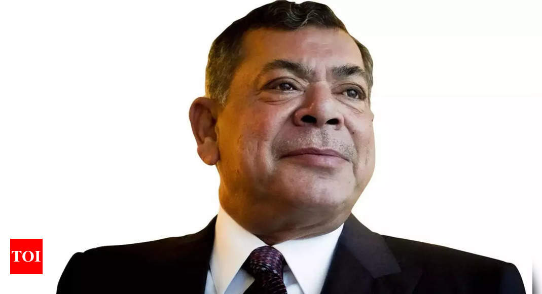 Shashi Ruia, Indian billionaire & Essar group co-founder, dies at 81 Shashi Ruia, Indian billionaire & Essar group co-founder, dies at 81