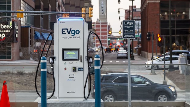 GM, LG Power Strategy to create new, low charge battery cells for long run EVS GM, LG Power Strategy to create new, low charge battery cells for long run EVS