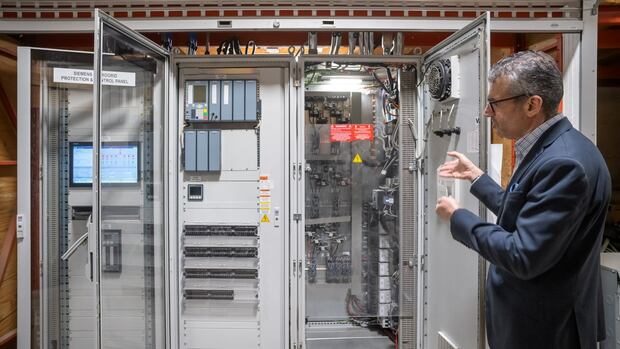 Regina College unveiled 1 microgrid lab of the province for blank power analysis Regina College unveiled 1 microgrid lab of the province for blank power analysis