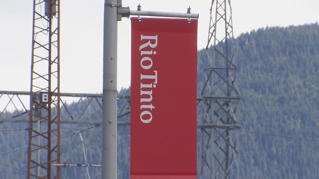 For the government, the government helps our tariff about the cash flow about the veteran Rio Tinto. For the government, the government helps our tariff about the cash flow about the veteran Rio Tinto.