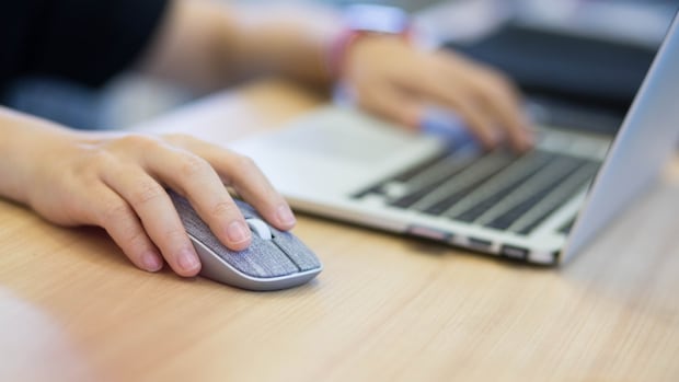 People reading AI summary on Google Search instead of news stories, media experts warns